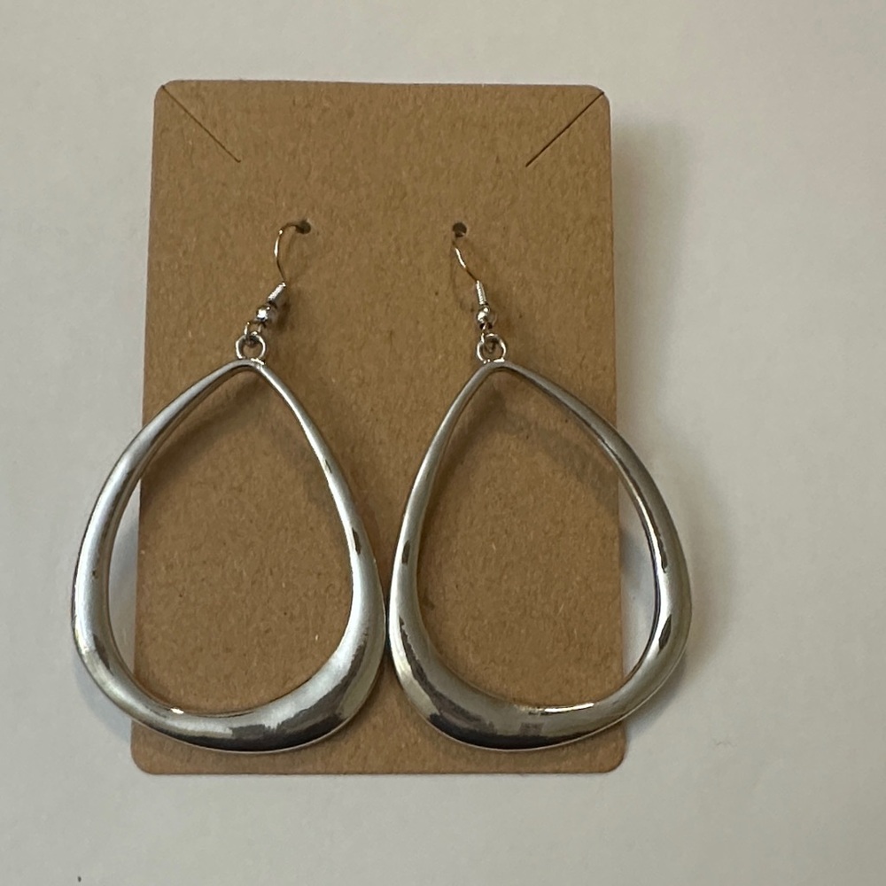 Elegant Silver Teardrop Earrings